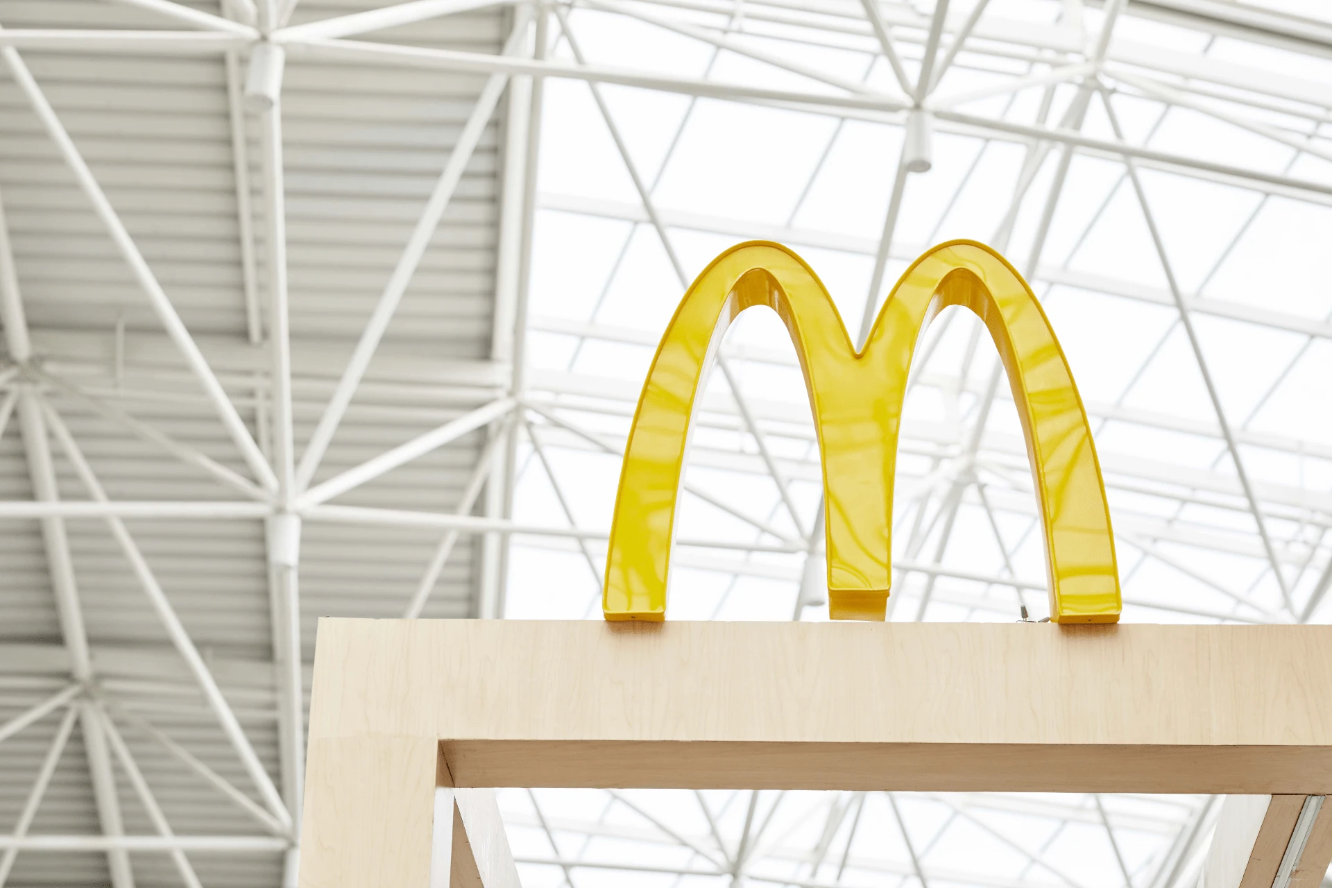 «Макдоналдс» может вернуться в Россию под новым брендом