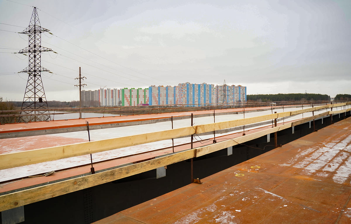 Губернатор Игорь Руденя проинспектировал ход строительства Западного моста в Твери Фото: правительство Тверской области