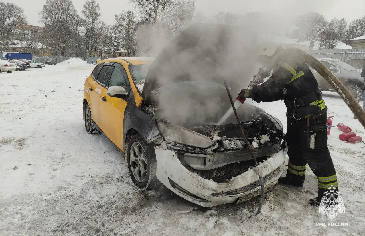 В Твери загорелся легковой автомобиль - новости Афанасий