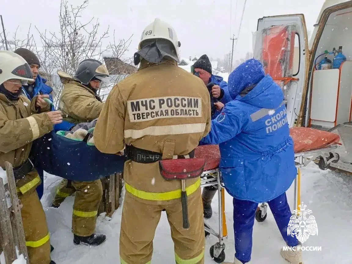 В Селижарово женщина провалилась в колодец 