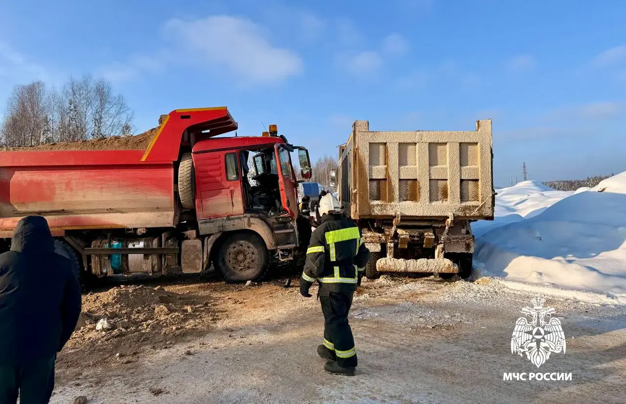 Два самосвала столкнулись под Вышним Волочком - новости Афанасий
