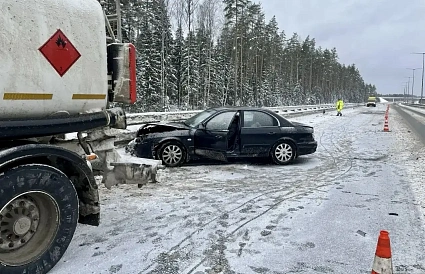 Водитель пострадал в ДТП на трассе М11 в Тверской области - новости Афанасий