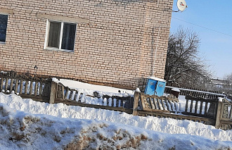 В Оленино неизвестные уничтожили 12 пролетов бетонного забора - новости Афанасий